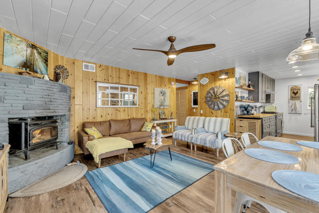 53125 Overlook Drive, Idyllwild CA: https://media.crmls.org/mediaz/700ec277-0e24-42cd-9794-79c98a89cf92.jpg