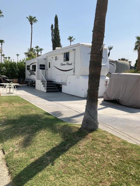 69411 Ramon Road, Cathedral City CA: https://media.crmls.org/mediaz/700f4c99-b73c-4c60-bce3-84d91cd8b270.jpg