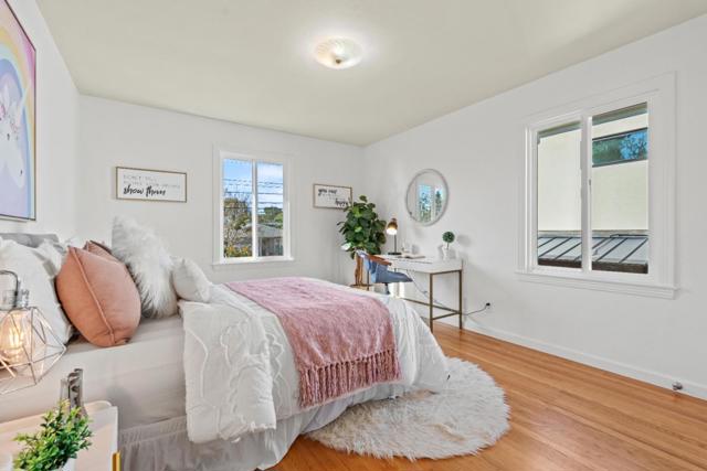 351 Jeter Street, Redwood City CA: https://media.crmls.org/mediaz/700f9289-576a-4006-9577-d9ce92abd4e5.jpg