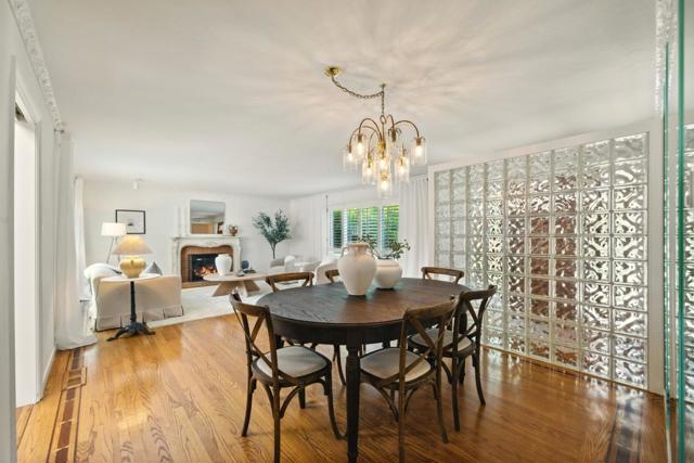 263 W Oakwood Boulevard, Redwood City CA: https://media.crmls.org/mediaz/700fcb8a-fc96-4403-b433-2d03bf5226cf.jpg