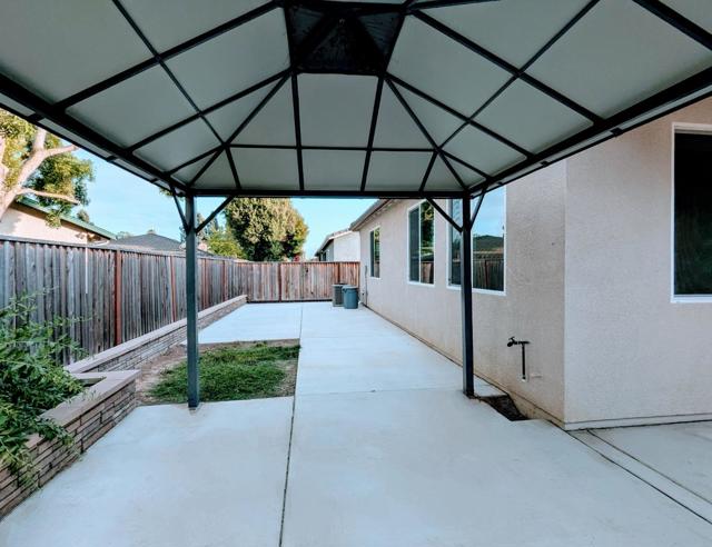 721 Segovia Drive, Hollister CA: https://media.crmls.org/mediaz/700fd72b-9803-4f0c-9ab1-2dcd62769ff1.jpg