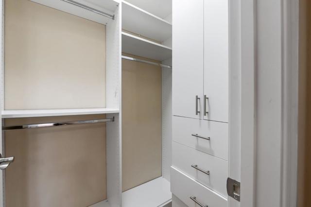 Image 25 of 62 For 32210 Regents Boulevard