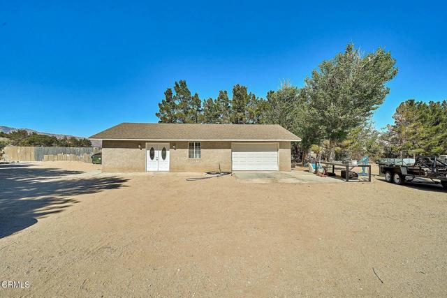 Detail Gallery Image 6 of 46 For 10298 Custer Ave, Lucerne Valley,  CA 92356 - 5 Beds | 2/1 Baths