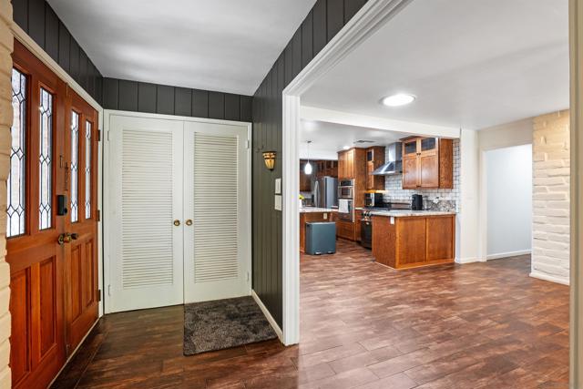 4201 Avenida Gregory, Spring Valley CA: https://media.crmls.org/mediaz/70109466-3424-4925-aa67-ab38a654c5b5.jpg