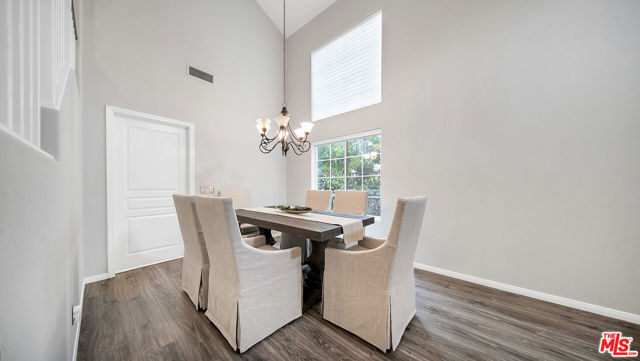 19638 Kilfinan Street, Porter Ranch CA: https://media.crmls.org/mediaz/70109499-8e35-4d59-bbac-1077dfd99be3.jpg
