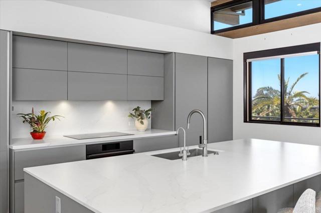 2677 State Street, Carlsbad CA: https://media.crmls.org/mediaz/70120cbb-6e6e-4956-8873-5a91bffbc91f.jpg
