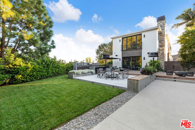 Image 38 of 43 For 888 Toulon Drive