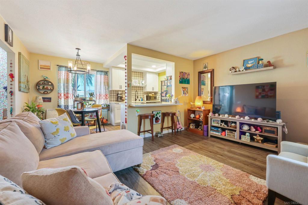 4161 Winona Ave - photo 2