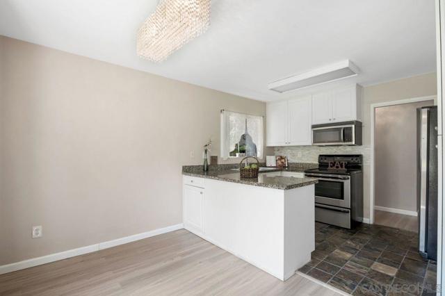 17105 W Bernardo Dr, San Diego CA: https://media.crmls.org/mediaz/7013970e-f889-4a7c-a29f-7a7b69bb7ed8.jpg