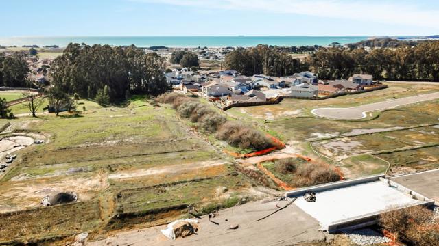 0 Summer Creek Court, Half Moon Bay CA: https://media.crmls.org/mediaz/7013c72a-abd1-4d3c-af28-12059a91af4d.jpg