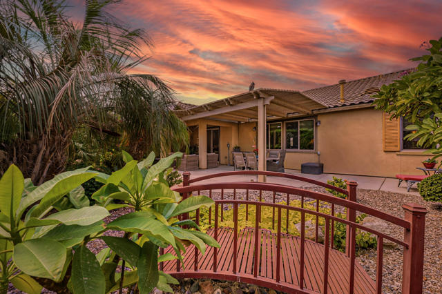 39492 Camino Piscina, Indio CA: https://media.crmls.org/mediaz/7014f738-d31a-4510-ab4e-4920e1923212.jpg
