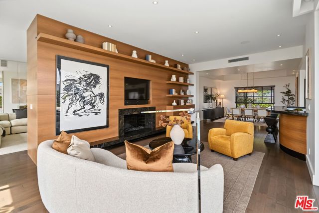 4 Bed Home for Sale in Los Angeles, California