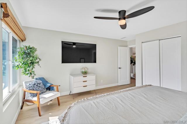 50 Montego Ct, Coronado CA: https://media.crmls.org/mediaz/70162af3-1425-455b-9ff9-29bc66c8a579.jpg