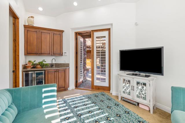 57895 Stone Creek E Trail, La Quinta CA: https://media.crmls.org/mediaz/70163c79-16b5-49f2-98a3-0f4ad8ac7fbb.jpg