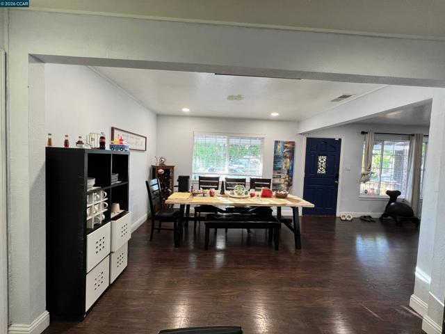 Image 6 of 24 For 251 Rose Ann Ave.