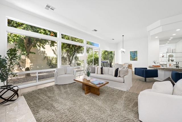 75070 Muirfield Court, Indian Wells CA: https://media.crmls.org/mediaz/701658e4-613b-488a-83de-2e84f583afd3.jpg