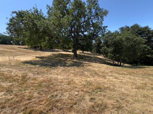 23 E Pronghorn Run, Carmel CA: https://media.crmls.org/mediaz/70167aaf-8f75-430f-b88b-25df7276e275.jpg