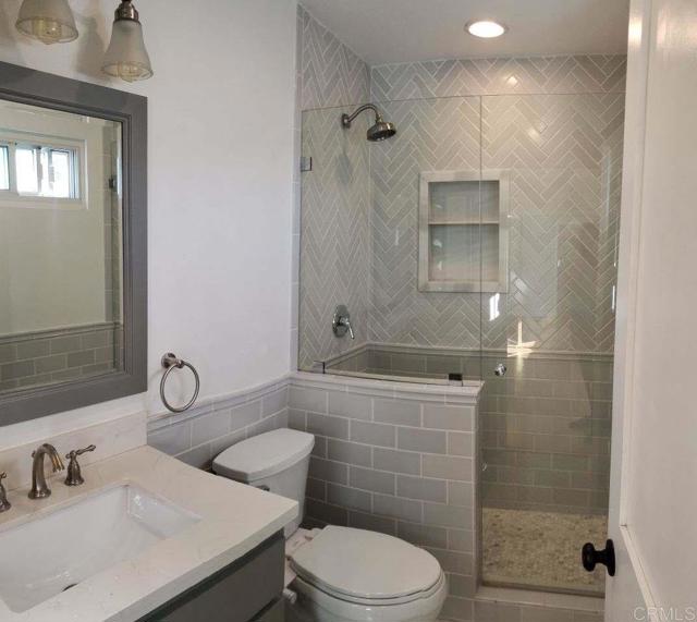 Detail Gallery Image 9 of 13 For 2957 Columbia St. 2x,  San Diego,  CA 92103 - 2 Beds | 2 Baths