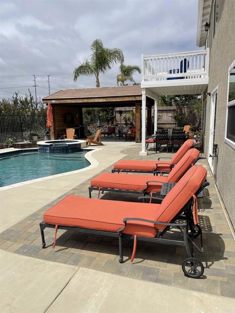 Detail Gallery Image 23 of 26 For 346 Rimhurst Ct, Oceanside,  CA 92058 - 4 Beds | 2 Baths