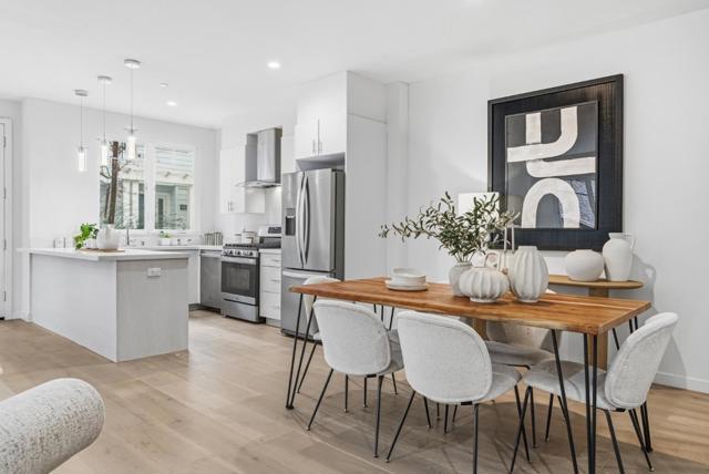 139 Flynn Avenue, Mountain View CA: https://media.crmls.org/mediaz/701784f7-e027-4beb-afdc-eb04e23b74d4.jpg