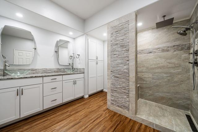 48211 Vista De Nopal, La Quinta CA: https://media.crmls.org/mediaz/7017ba89-2345-4f85-985e-48778e1568a9.jpg