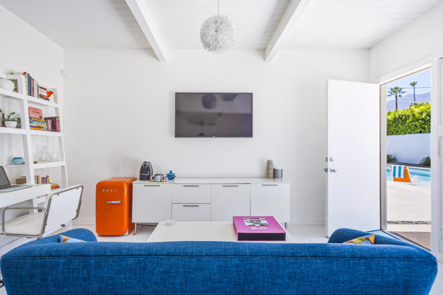 1877 S Navajo Drive, Palm Springs, CA 92264