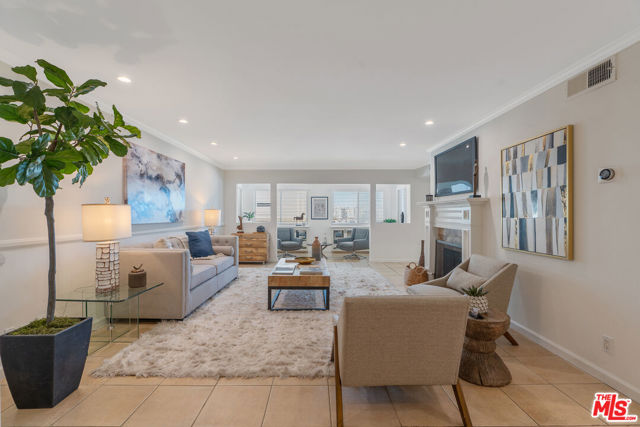 4350 Via Dolce, Marina del Rey CA: https://media.crmls.org/mediaz/7018b2d4-554a-4063-993d-2d95d3a73b82.jpg