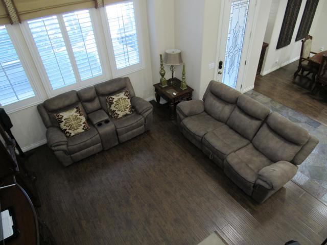 7420 Valley Meadow Avenue, Eastvale CA: https://media.crmls.org/mediaz/701bba48-a1e7-4869-a0ab-875be2c49a3d.jpg