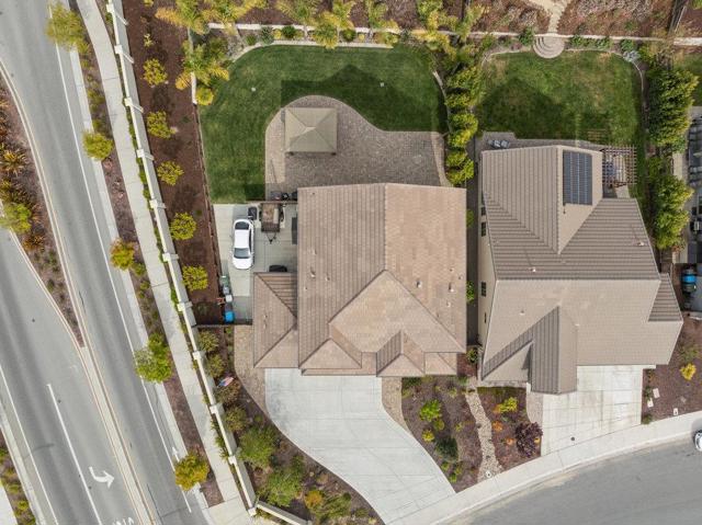 1515 Sunflower Drive, Hollister CA: https://media.crmls.org/mediaz/701be359-1ba0-47c5-baf0-f04edeefc5d6.jpg