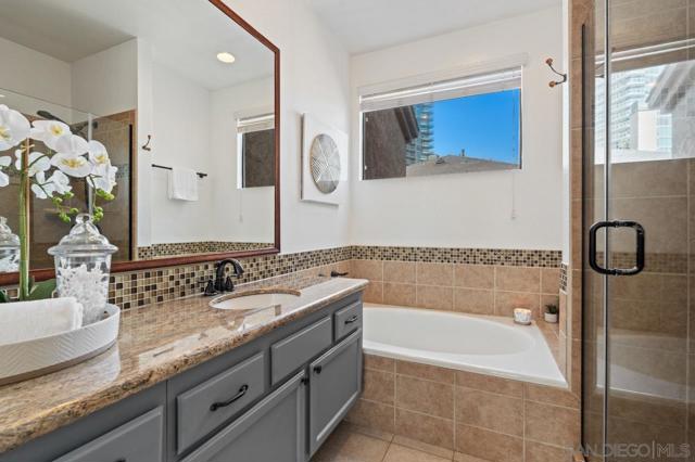 4347 Nobel Dr, San Diego CA: https://media.crmls.org/mediaz/701c8e54-14f4-44f7-81cc-68aa847ad1fb.jpg