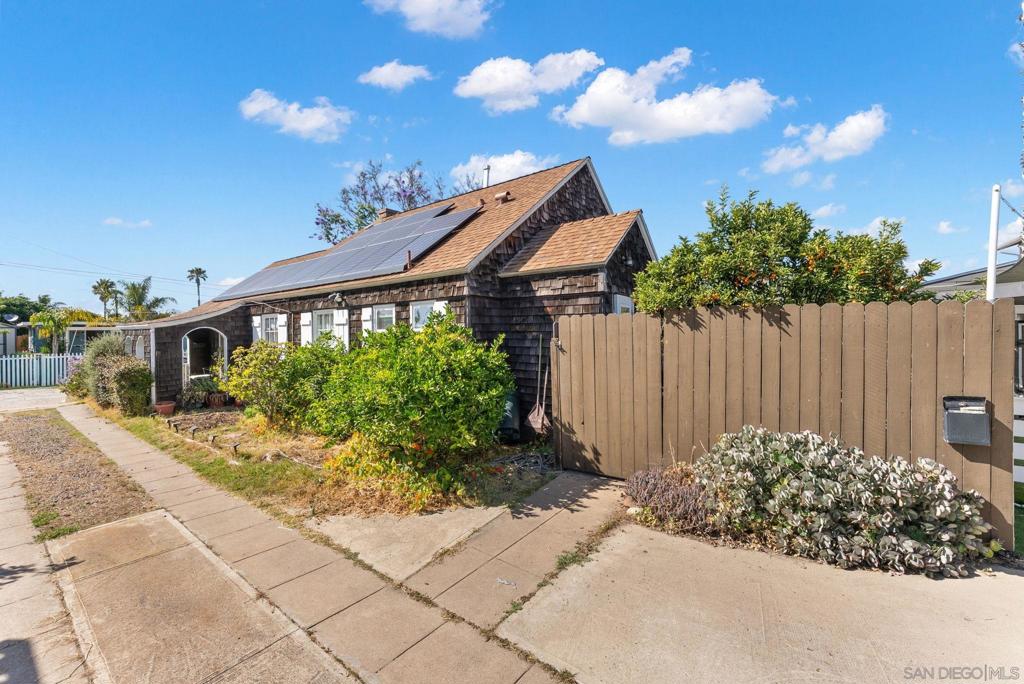 2327 Etiwanda Street - photo 18