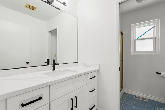 Detail Gallery Image 24 of 46 For 1295 Buenos Ave, San Diego,  CA 92110 - 3 Beds | 2/1 Baths