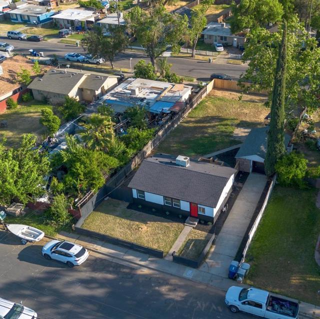 1590 Dale Avenue, Merced CA: https://media.crmls.org/mediaz/701d5509-5301-4d83-9df5-6726345d51ad.jpg