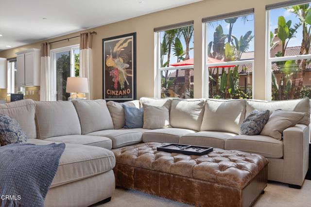 474 Park Cottage Place, Camarillo CA: https://media.crmls.org/mediaz/701db56b-b569-404e-bf27-e285c04a0874.jpg