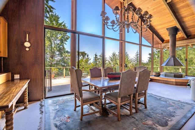 45 Ranch Road, Woodside CA: https://media.crmls.org/mediaz/701e2f5d-2476-4dd4-805e-9e687e59e78a.jpg