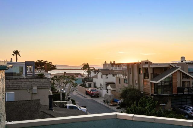 Detail Gallery Image 3 of 45 For 124 San Clemente Ave, Oxnard,  CA 93035 - 3 Beds | 3 Baths