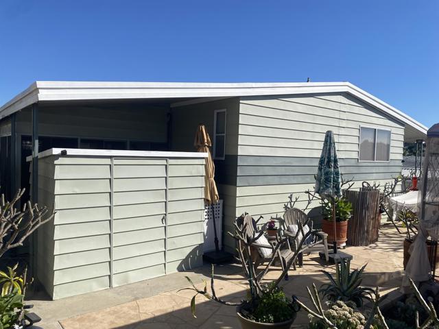 1930 W San Marcos Boulevard, San Marcos CA: https://media.crmls.org/mediaz/701f04bc-aa1f-4df1-878b-6f9713b35e9d.jpg