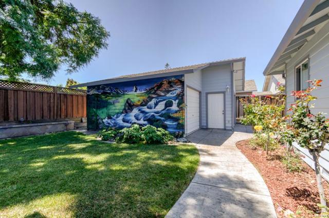 970 W Hedegard Avenue, Campbell CA: https://media.crmls.org/mediaz/701f8ed4-d2dc-4814-a4bd-d2a9766a62f7.jpg