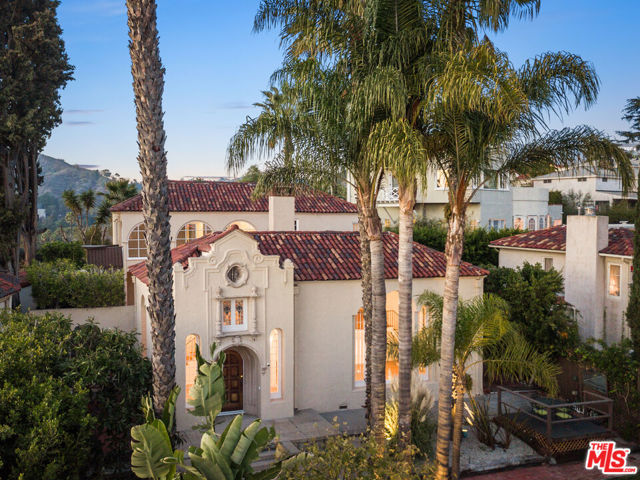 2063 Grace Avenue, Los Angeles CA: https://media.crmls.org/mediaz/70203560-159b-4c98-867f-be5f4ebee562.jpg