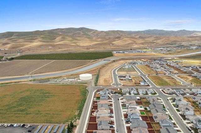 2224 Greenhorn Road, Patterson CA: https://media.crmls.org/mediaz/702175b0-9028-4305-a751-72952e743138.jpg