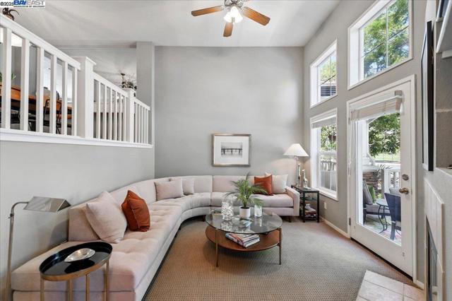 4682 Central Pkwy, Dublin CA: https://media.crmls.org/mediaz/7025c4d9-d9c2-4735-8228-d05cf48e2a47.jpg