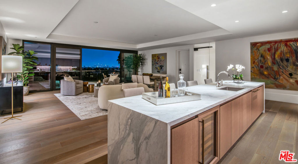 8420 W Sunset Boulevard #505
