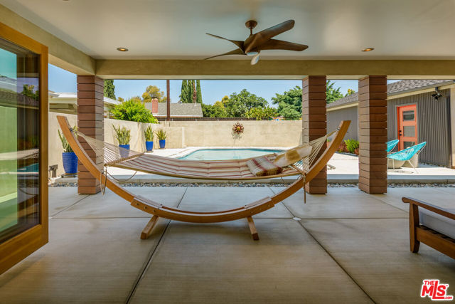 18839 Plummer Street, Northridge CA: https://media.crmls.org/mediaz/70278b34-2419-4a85-a185-ba2ef93af0aa.jpg