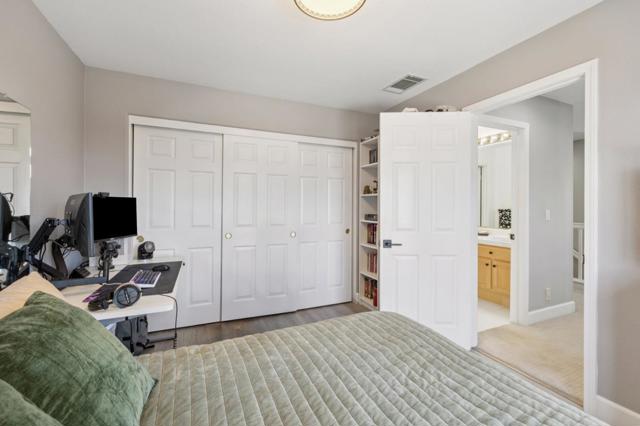 410 Krystallos Lane, Redwood City CA: https://media.crmls.org/mediaz/702903f0-e58d-48f5-adad-5c0406c24da7.jpg