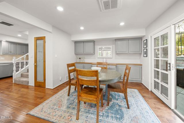 1990 Valley Meadow Drive, Oak View CA: https://media.crmls.org/mediaz/702935ce-c209-46e8-9bf1-6f3f611a3ffa.jpg