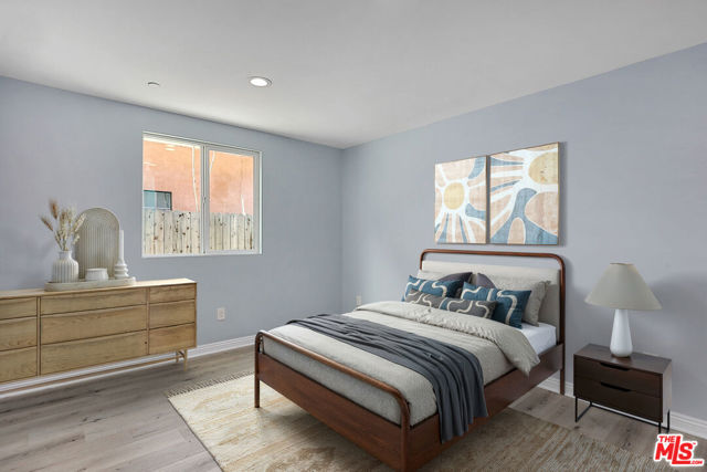320 E 55th Street, Los Angeles CA: https://media.crmls.org/mediaz/702a1431-ddd7-4dab-8bed-fa17175dbdac.jpg