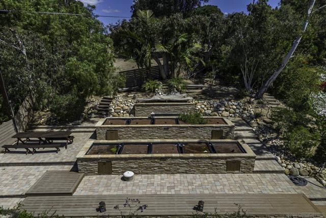 5305 La Crescenta, Rancho Santa Fe CA: https://media.crmls.org/mediaz/702a93c9-17a9-490d-83f1-ff440289908c.jpg