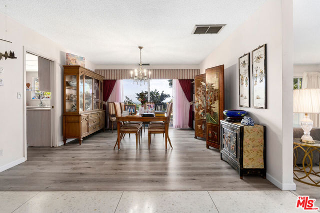 3450 White Rose Way photo 8