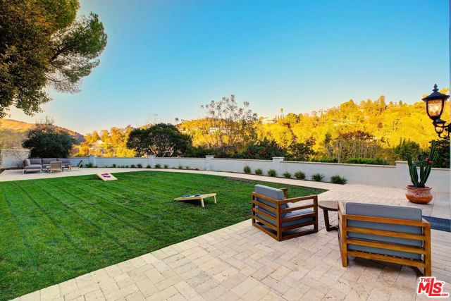 2570 Nichols Canyon Road, Los Angeles CA: https://media.crmls.org/mediaz/702b0655-f9c3-44c8-bd74-bda220dd60e2.jpg