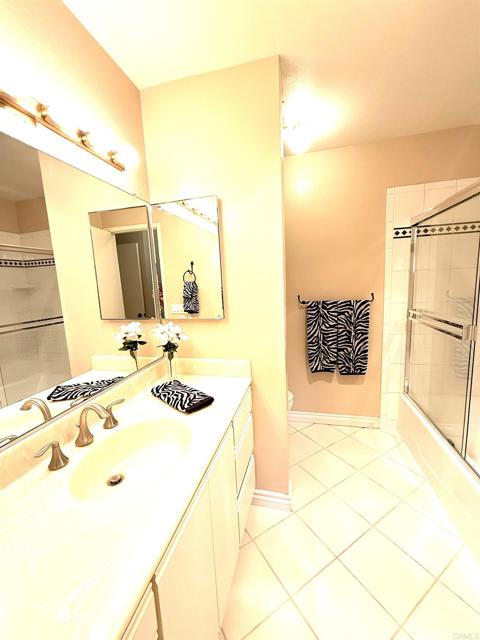 Detail Gallery Image 18 of 37 For 5999 Rancho Mission Rd #213,  San Diego,  CA 92108 - 1 Beds | 1 Baths